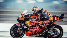 Die MotoGP kehrte für die erste von 21 Runden im Jahr 2024 auf den Lusail International Circuit zurück und Red Bull KTM Factory Racing nahm den Grand Prix von Katar mit großem Ehrgeiz in Angriff. 