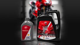 Das Ducati Corse Performance Oil Powered by Shell Advance, das im Rennsport entwickelt wurde, ermöglicht bei den supersportlichen Modellen von Ducati eine Leistungssteigerung von bis zu 3,5 PS.