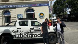Familie Pauer = Batterieprofi: wie der Name schon sagt, garantiert in letzter Sekunde auch dem Red Bull Erzbergrodeo Team Strom zum Losstarten und Fahren, ich habe es erfahren!