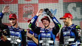 Mit einer sensationellen Leistung sicherten sich Marvin Fritz, Niccolò Canepa und Karel Hanika beim legendären 8-Stunden-Rennen von Suzuka den zweiten Platz und damit das erste Podium für das Yamalube YART Yamaha EWC Official Team.