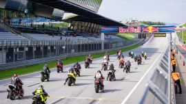 Großartigen Motorsport mit historischen und modernen Rennmotorrädern sowie Gespannen wird am 27. & 28. Juli 2024 bei den „RACING DAYS | 21. Internationalen Rupert Hollaus Rennen“ am Red Bull Ring in der Steiermark geboten.