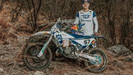 Der fünffache Weltmeister Billy Bolt ist bereit, bei der sechsten Runde der FIM Hard Enduro World Championship 2024 vom 10. bis 12. Oktober in Kemer (Türkei) in den Rennsport zurückzukehren.