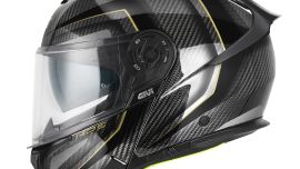 Auf der EICMA stellt die Marke vorab einen neuen Modularhelm vor, dessen Schale aus Carbonfasern gefertigt ist. 