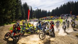 Nach einigen Jahren Pause kehrt die allseits bekannte ENDURO-TROPHY, 2025 in den Enduro Rennkalender Österreichs zurück.
