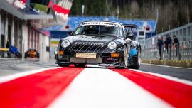 Spielberg - Red Bull Ring: Die Motoren heulen, das Benzin liegt in der Luft und der Asphalt des Red Bull Ring erwacht zum Leben. 