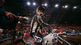 Der Husqvarna Factory Racing Star, der die FIM SuperEnduro Weltmeisterschaft 2025 dominiert - Spitzenklasse in jeder Weise!