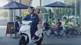 Der neue E-Scooter CUV e: ist nach dem 2023er EM1 e: das zweite Elektro-Zweirad in Europa – mit mehr Reichweite, Leistung und reichlich Ausstattung.
