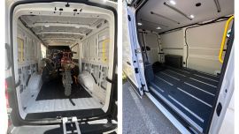 Das passende Verladekonzept für Motorräder im Transporter ist alles andere als leicht zu finden. Zwischen Bastellösungen und hochpreisigen Komplettausstattungen fehlt oft die einfache, robuste und gleichzeitig wiederverkaufstaugliche Lösung. Die Firma BOTT hat genau dafür ein puristisches Konzept entwickelt – praxistauglich, funktional und wirtschaftlich.