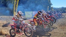 ÖM-Titelkampf in der MX OPEN Klasse noch offen! Das Motocross ÖM Finale 2025 steigt am 28. September in Hochneukirchen-Gschaidt (NÖ).