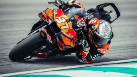 Pedro Acosta behauptet sein Podiumspotenzial in der MotoGP 2025 mit der fünftschnellsten Runde in der Qualifikation und einem Platz 3 im 10-Runden-Sprint, nachdem er aus der zweiten Startreihe gestartet war.