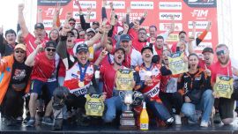 2025 wird als eines der bedeutendsten Jahre in der Geschichte des österreichischen Supermoto-Sports in Erinnerung bleiben. Lukas Höllbacher krönt eine außergewöhnliche Saison mit dem Gewinn des FIM S1GP-Weltmeistertitels und führt Österreich erstmals zum Sieg beim SuperMoto of Nations. 