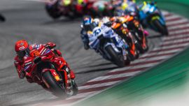 MotoGP-Fans feiern Hymne mit Woodstock Allstar Band