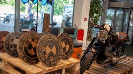 2. Custom BMW Bike Trophy in #holycity 