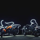 KTM Duke 790 und Husqvarna Svartpilen 701KTM Duke 790 und Husqvarna Svartpilen 701