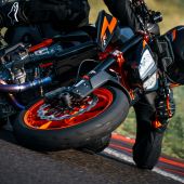 KTM 890 DUKE R