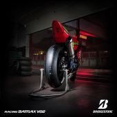 Bridgestone Racing Battlax V02F NS-SOFT/NS-MEDIUM