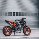 2023 KTM 890 DUKE GP