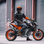 2023 KTM 890 DUKE GP