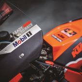 2023 KTM Factory Racing RC16
