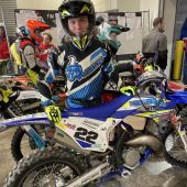 Luca Kropitsch mit perfektem Start in die neue Saison beim Superenduro in Budapest