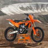 KTM präsentiert SX Baureihe 2025 - mit sensationellen Entwicklungen