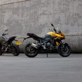 Die Crossover-Familie von Triumph erhält mit der neuen Tiger Sport 800 Zuwachs.