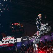Billy Bolt gewinnt die SuperEnduro-Weltmeisterschaft 2025