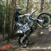 Entdecke die neuen Pro-Enduro-Modelle von Husqvarna Mobility!