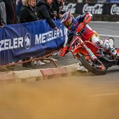 Lukas Höllbacher Vize-Weltmeistertitel in der Supermoto