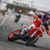 Lukas Höllbacher Vize-Weltmeistertitel in der Supermoto