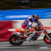 Lukas Höllbacher Vize-Weltmeistertitel in der Supermoto