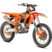 Mit den FACTORY EDITION Modellen 2026 hebt KTM seine erfolgreichen SX-F Motocrosser erneut auf ein neues Niveau.