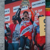 Lukas Höllbacher: FIM S1GP-Weltmeister 2025 und Gewinner des SuperMoto of NationsLukas Höllbacher: FIM S1GP-Weltmeister 2025 und Gewinner des SuperMoto of Nations
