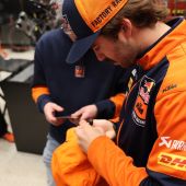 Manuel Lettenbichler in der KTM Motohall