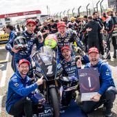 Das Yamalube YART Yamaha EWC Official Team konnte sich unter den von Bridgestone unterstützten Teams durchsetzen