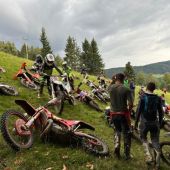 Das Legendentraining „Ride & Eat“ geht von 28. bis 30. August 2026 über die Bühne – und heuer mit gleich zwei Legenden als „die Legenden“ 2026.