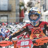 Josep Garcia und Andrea Verona vom Red Bull KTM Factory Racing Team setzten ihre beeindruckende Saison in der FIM EnduroGP-Weltmeisterschaft 2026 beim vierten Lauf in Fafe, Portugal, fort.