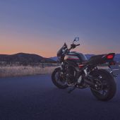 Die neue Honda CB1000F trägt den Spirit der legendären CB750F/CB900F-Bol d´Or-Modelle in die Gegenwart.