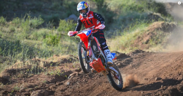 JCR Honda Team Video | Motorradreporter