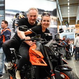 In Zahlen: Freitag bis Sonntag haben genau 55.437 Motorrad-Fans aus ganz Österreich die moto-austria Messe Wels besucht, das ist internationaler Top-Level! 