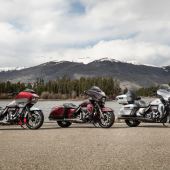 Für das neue Modelljahr präsentiert das Unternehmen einen neuen Power-Cruiser, Optimierungen der Familien Touring, Trike und CVO sowie ein neues Infotainment-System.