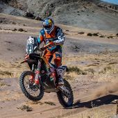 Matthias Walkner hat auf einer anspruchsvollen vierten Etappe der Atacama Rally 2018 gewonnen. 