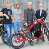E-Mobility: Beschleunigung wie ein Porsche? Richard Gaul besucht eROCKIT Systems