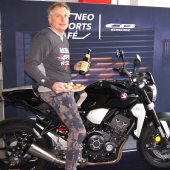 Ob Cruiser, Supersport, Reiseenduro, Roller oder Nakedbike - am 26. und 27. April kann Frau und Mann alle Varianten von Honda Bikes Probe fahren. Erfrischungen und "Austrian Sushi" gibt es genauso wie ein interessantes Gewinnspiel.