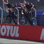Yamaha hat die Dutch TT in Assen gewonnen: Vinales setzt sich im Duell gegen Marquez durch – Quartararo Dritter – Rossi scheidet durch Crash mit Nakagami aus