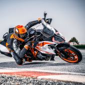 Noch nie war es so einfach, eine Testfahrt zu vereinbaren! Egal ob Sports Tourer, Supermoto oder andere Modelle - mit der neuen Plattform KTM BOOK A TESTRIDE kann man online seinen Termin in der Nähe vereinbaren. 