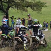 Nach dem Trainingstag war am Sonntag das Rennen angesagt - die Gewitter zwischendurch hatten zusätzlich für verschärfte Bedingungen gesorgt. Echtes Enduro eben!