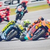 KTM kommt nun auch bei der MotoGP mit der RC16 in Fahrt!