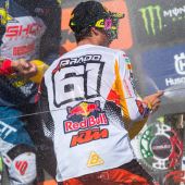 Ein weiterer Erfolg für KTM in Imola in der fünfzehnten Runde von achtzehn in der Saison 2019.