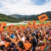 Kommendes Wochenende ist es endlich wieder soweit - die MotoGPTM macht Halt in Spielberg am Red Bull Ring. KTM ist dabei, färbt den Ring gemeinsam mit allen Fans und Anhängern orange und lässt die KTM Herzen höher schlagen.